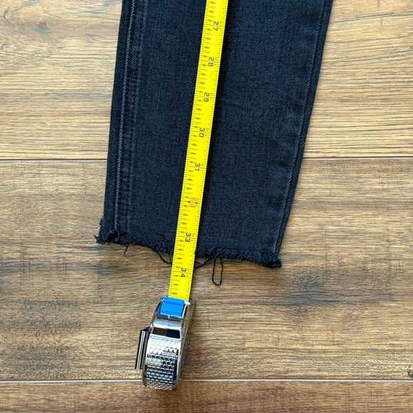 Free People Payton Studded Skinny Jean Black Raw Hem Ripped Knee Ankle Size 28 - Picture 5 of 13